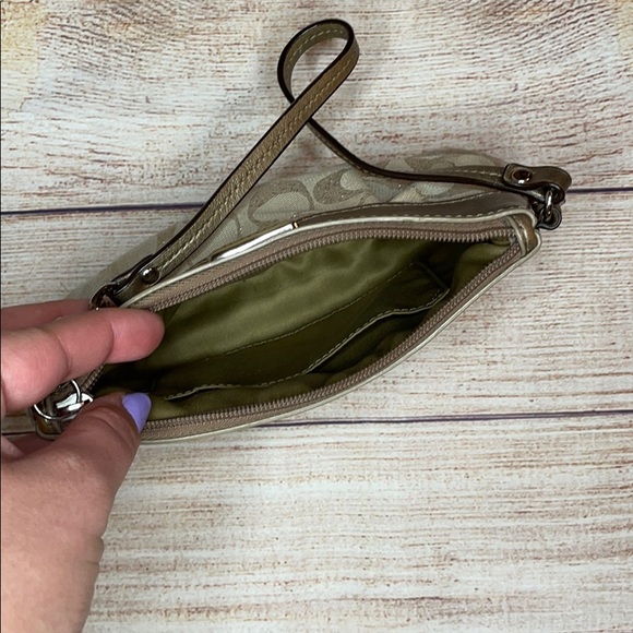 Coach Wristlet Wallet Clutch Tan and Gold - Picture 5 of 5